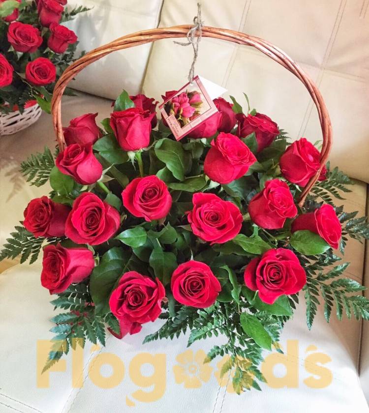 Корзина «Донна роза» за 13 519 руб.